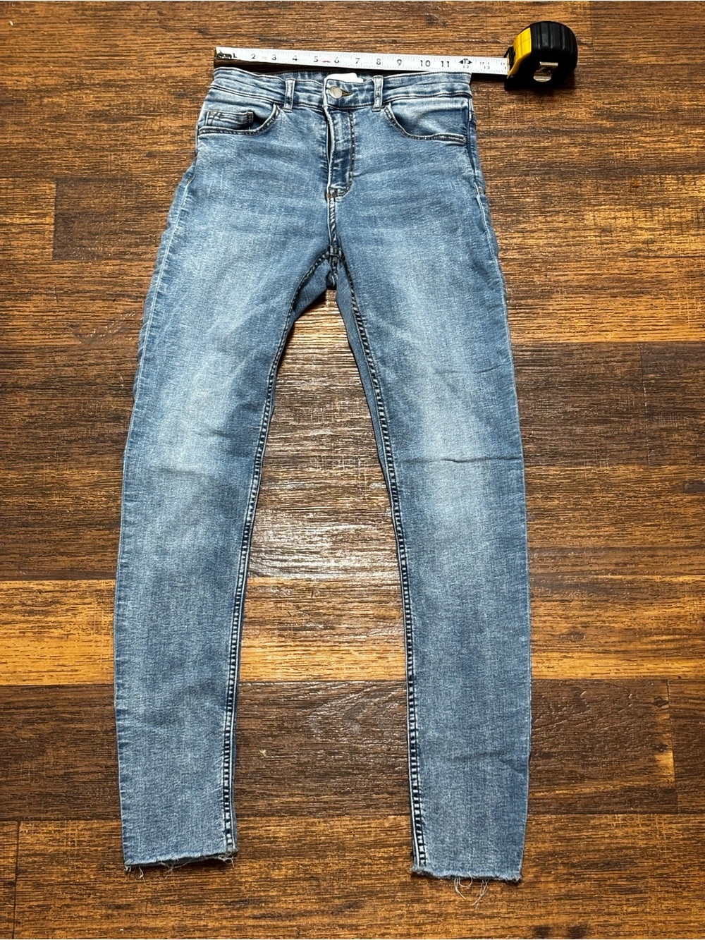 H&M Women’s Skinny Jeans in Light Blue Wash